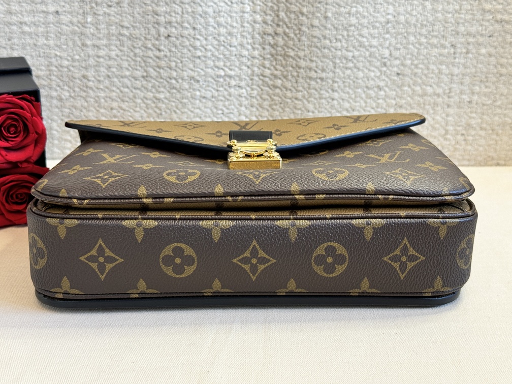 Lv metis inside sale